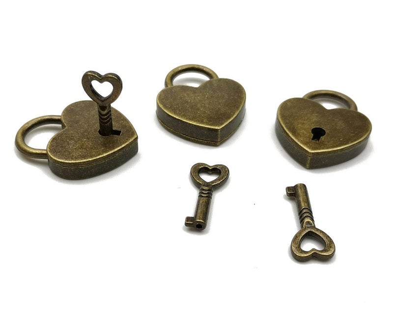 Hyamass Small Padlock with Keys -3Pcs Antique Bronze Heart Lock Set for Vintage Style Security & Gifts - Image 4